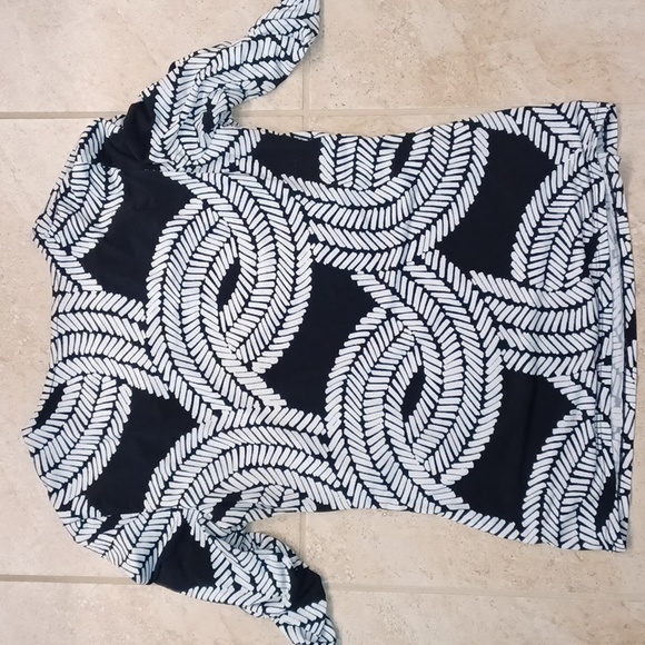 Work Outfit - Picture 5 of 6